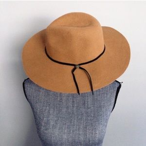 Goorin Bros. // Floppy Hat
